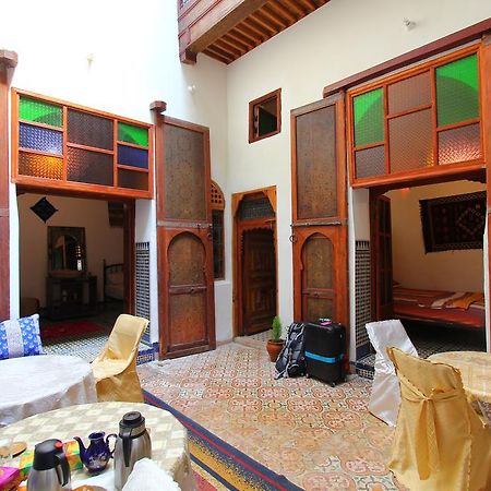 Riad Mikou Fès Rom bilde