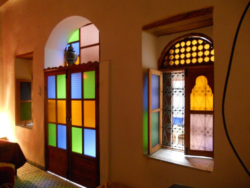Riad Mikou Fès Rom bilde